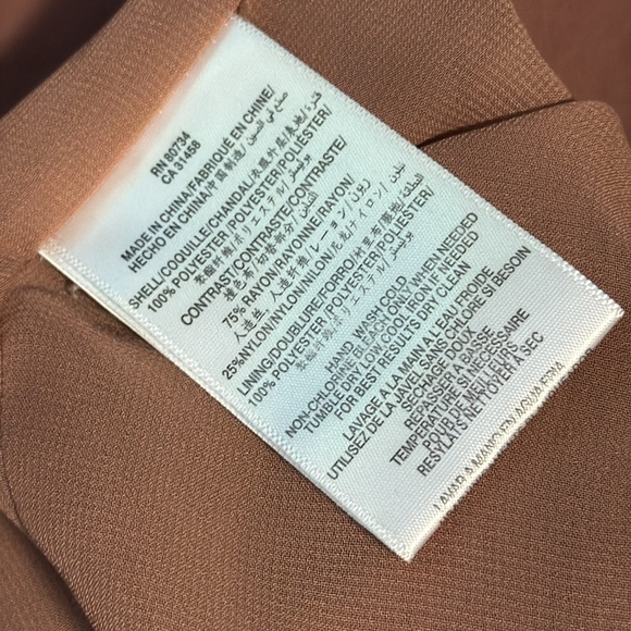 BCBGeneration | V-Neck Dusty rose pink  Dress w/ pockets - Medium - Picture 8 of 8